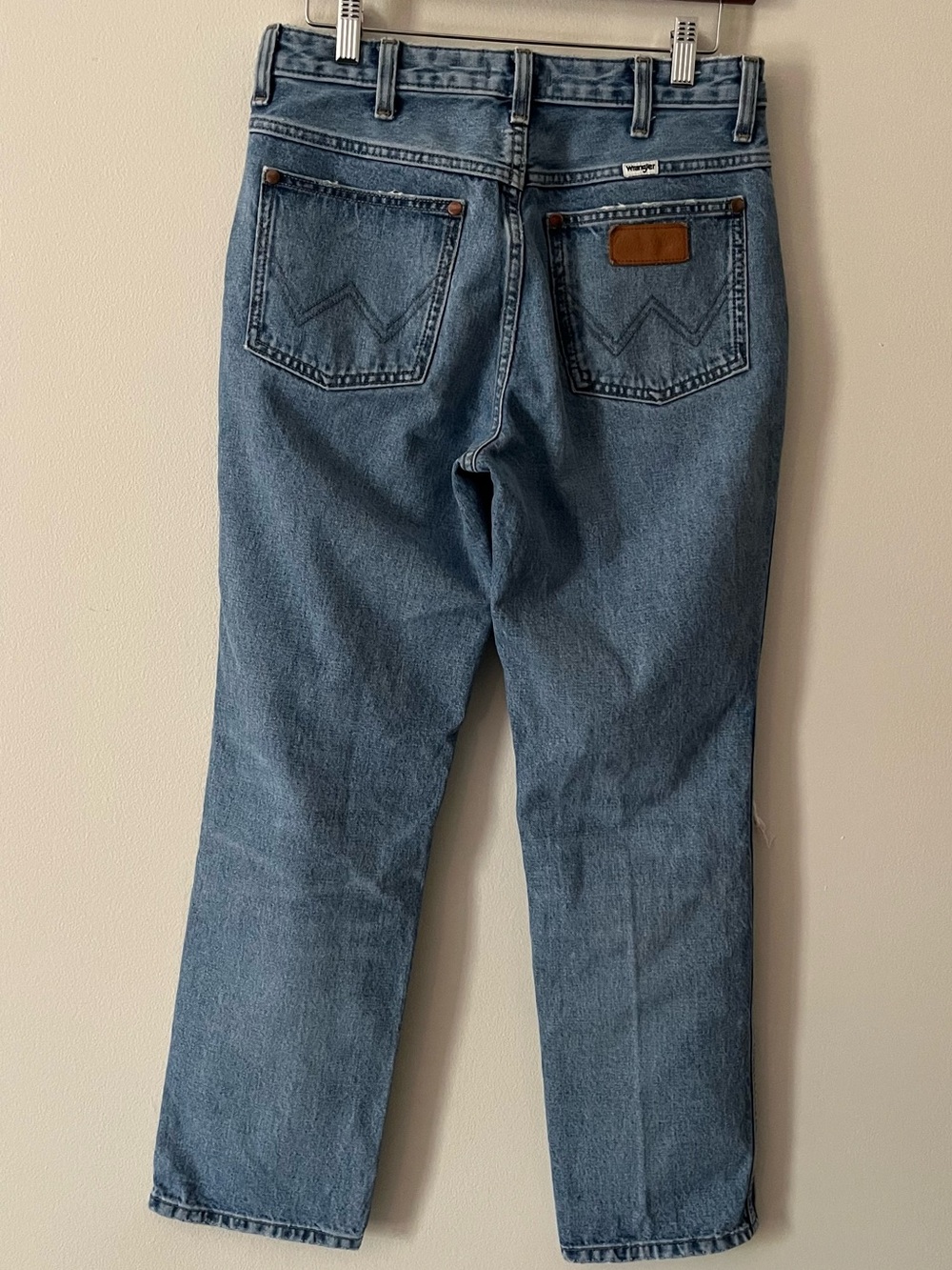 Women’s Wrangler Wild West High-Rise Straight Distressed Jeans 27x28 Cowgirl
